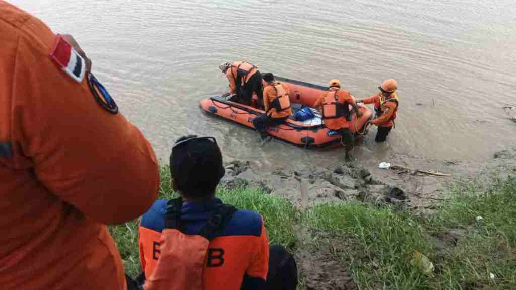 Hanyut 3 Hari di Sungai Bengawan Solo, Pria Cacat Mental di Tuban Ditemukan Tak Bernyawa