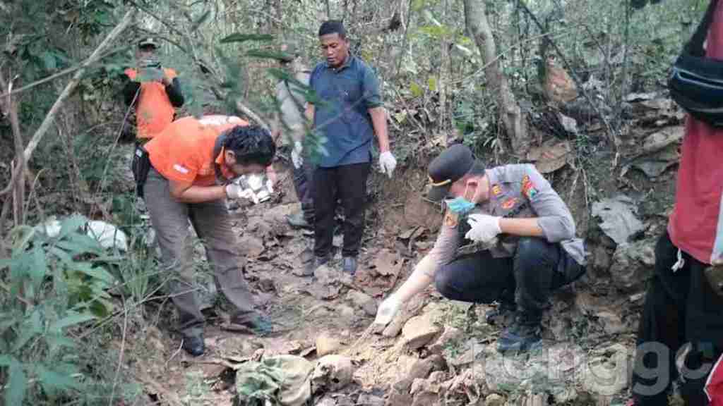Cari Biawak di Hutan, Warga di Tuban Justru Temukan Kerangka Manusia