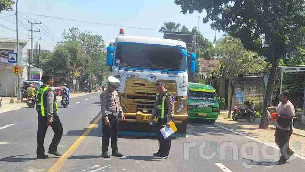 Kecelakaan Maut di Jalur Pantura Tuban, Petani Terlindas Truk&nbsp;Tronton