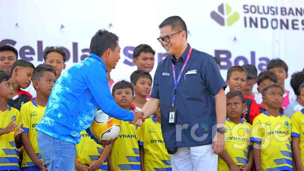 PT SBI Resmikan Dynamix Soccer School Tuban hingga Panen Blewah&nbsp;Banaran