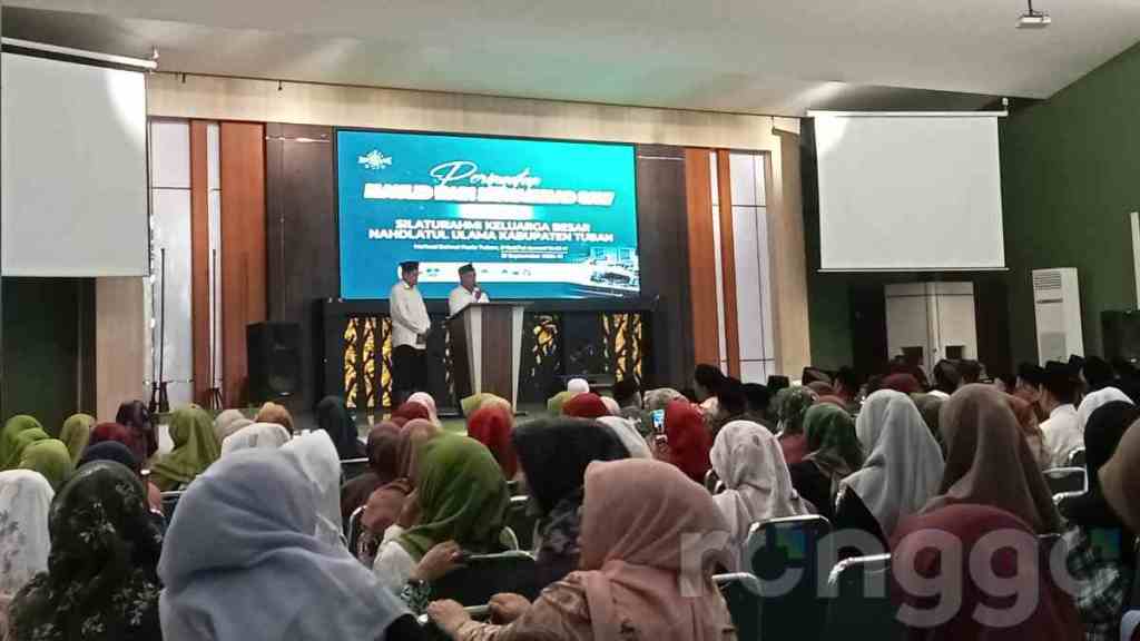 Minta Doa Restu Kiai dan Ulama, Riyadi-Wafi Komitmen Jaga Nilai Keislaman dan Kebangsaan di&nbsp;Tuban